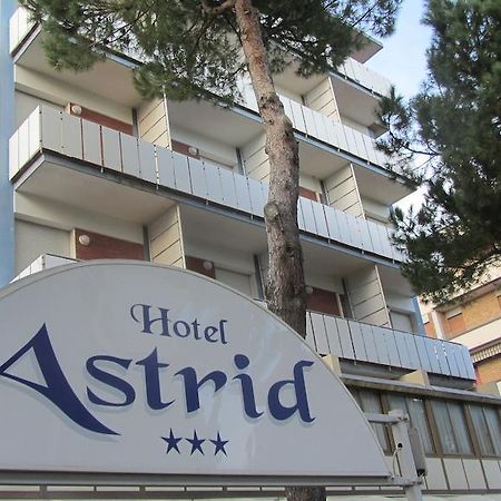 Hotel Astrid Cervia Dış mekan fotoğraf
