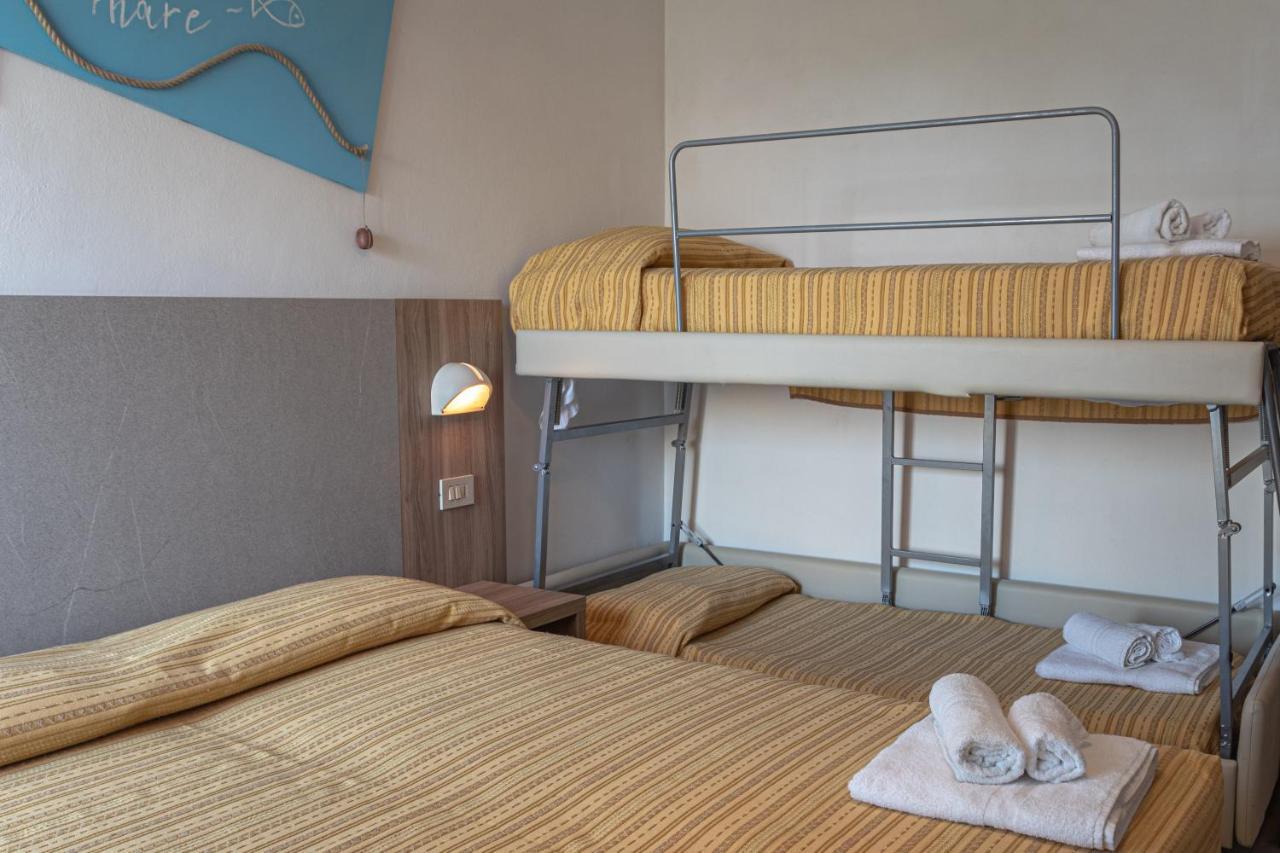 Hotel Astrid Cervia Dış mekan fotoğraf