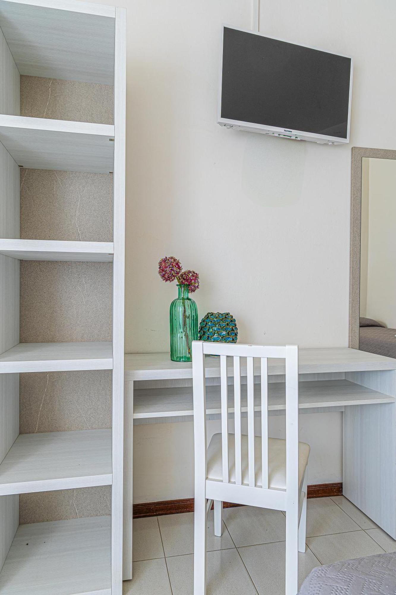 Hotel Astrid Cervia Dış mekan fotoğraf