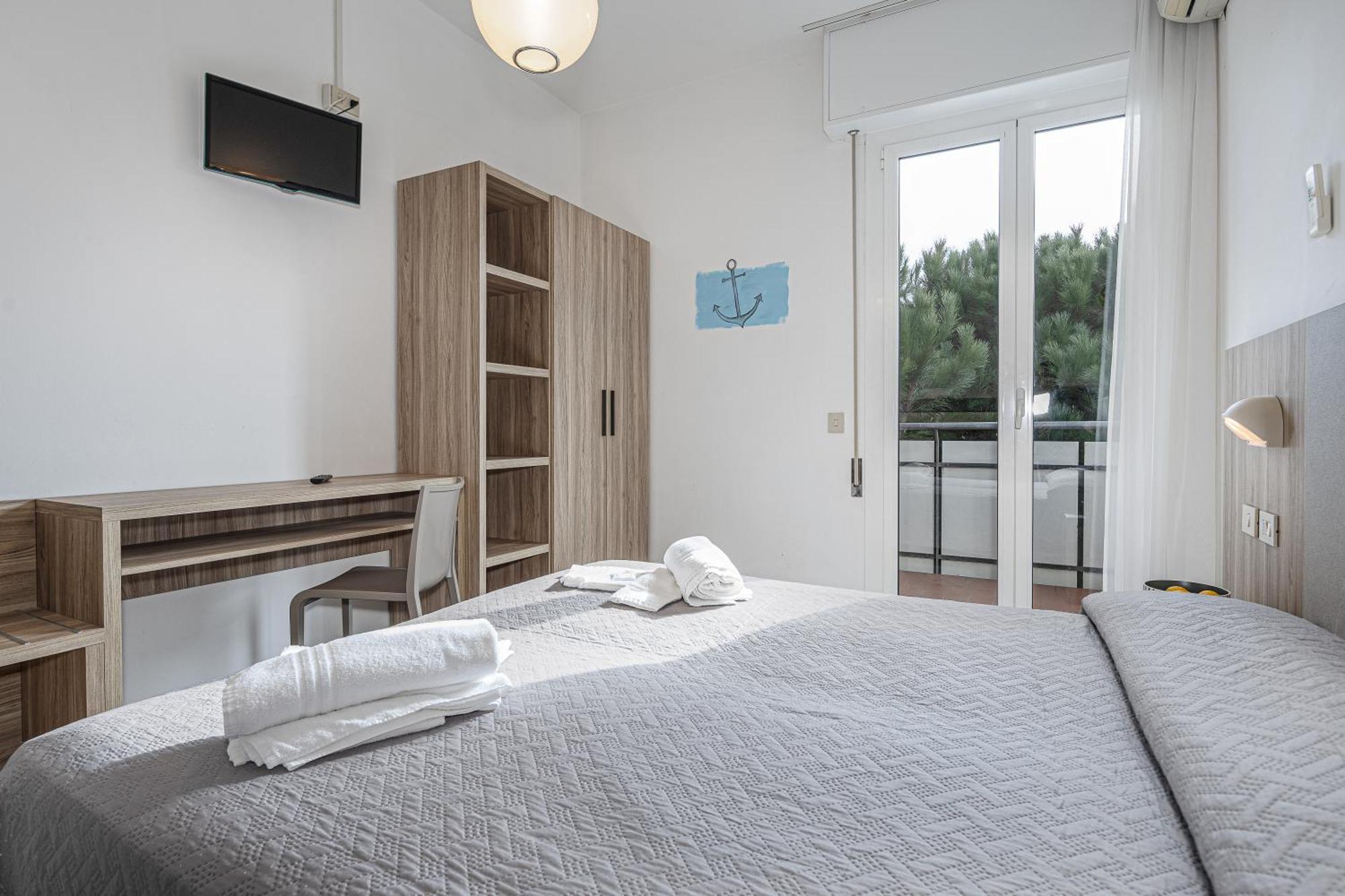 Hotel Astrid Cervia Dış mekan fotoğraf