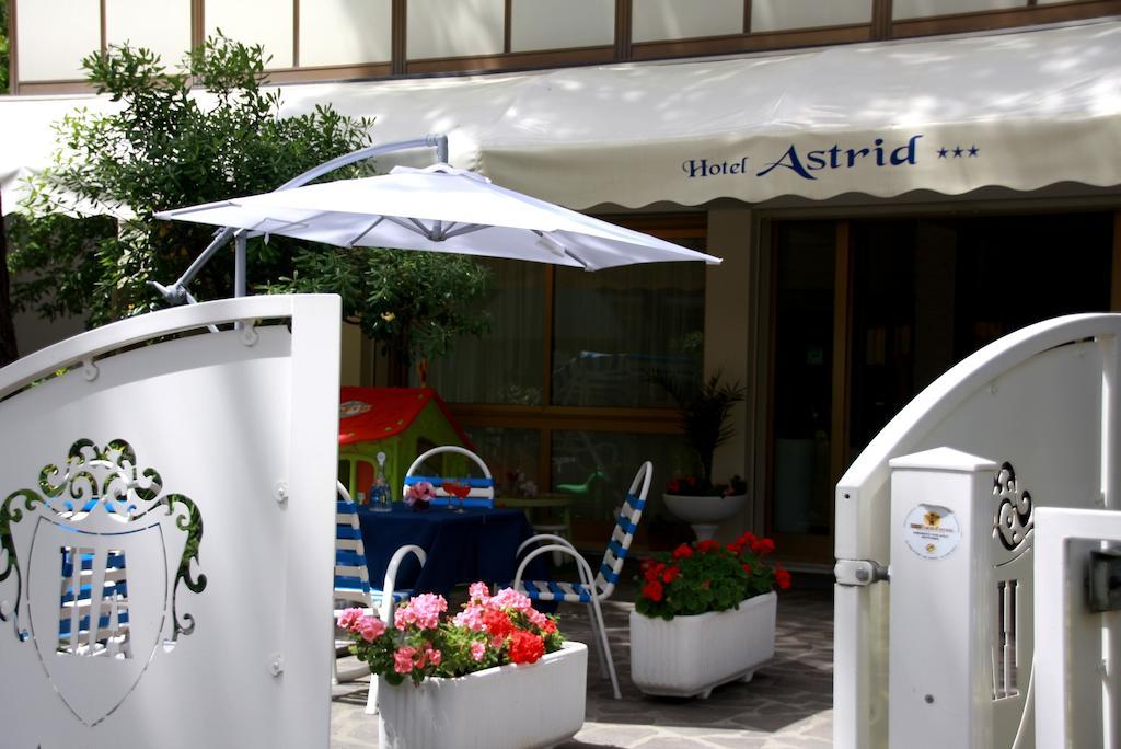 Hotel Astrid Cervia Dış mekan fotoğraf