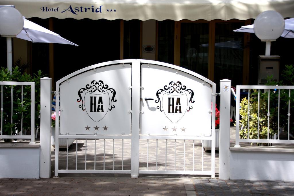 Hotel Astrid Cervia Dış mekan fotoğraf
