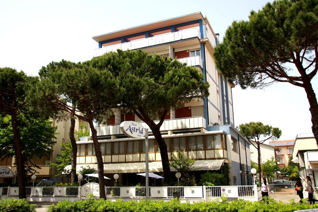 Hotel Astrid Cervia Dış mekan fotoğraf