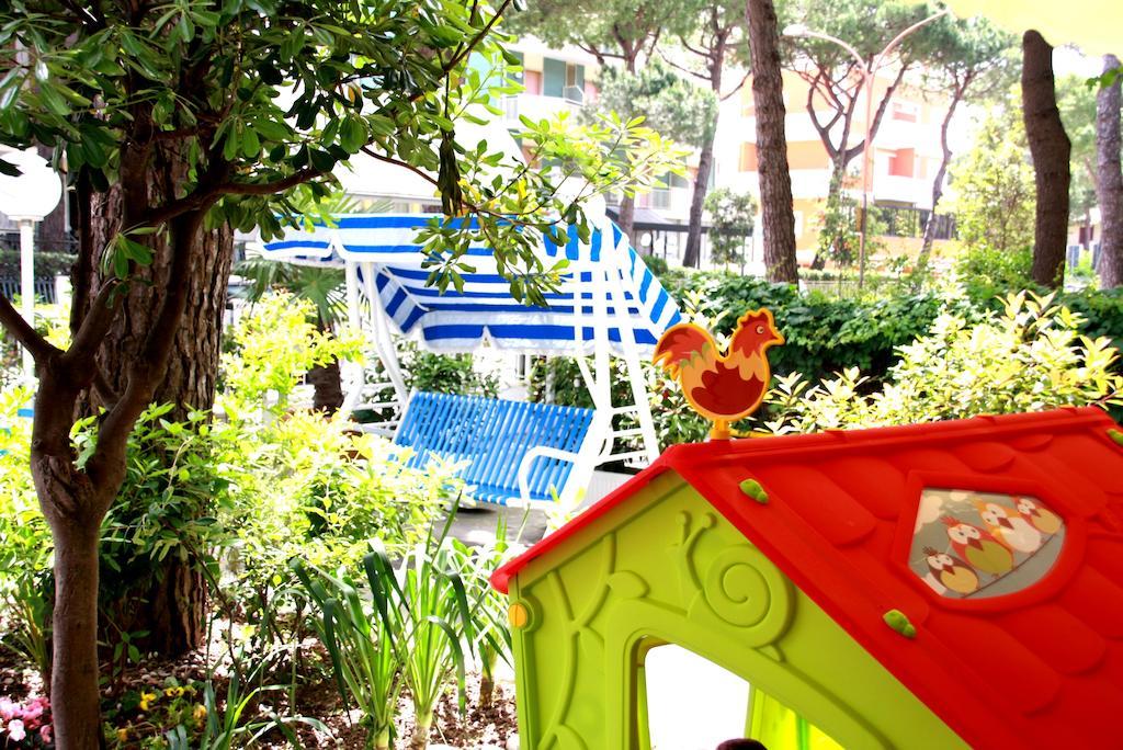 Hotel Astrid Cervia Dış mekan fotoğraf