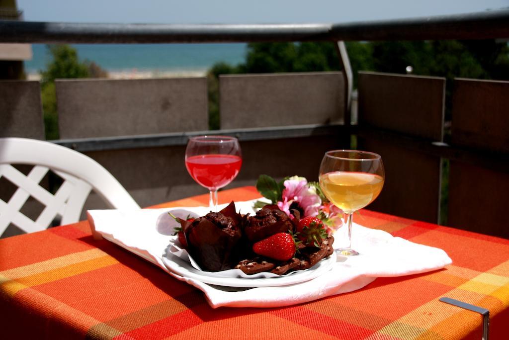 Hotel Astrid Cervia Dış mekan fotoğraf
