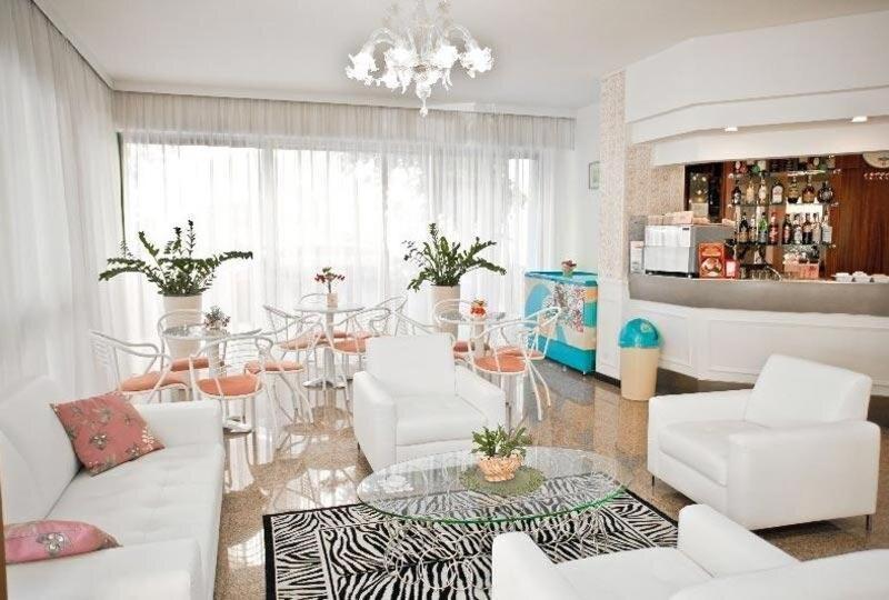 Hotel Astrid Cervia Dış mekan fotoğraf